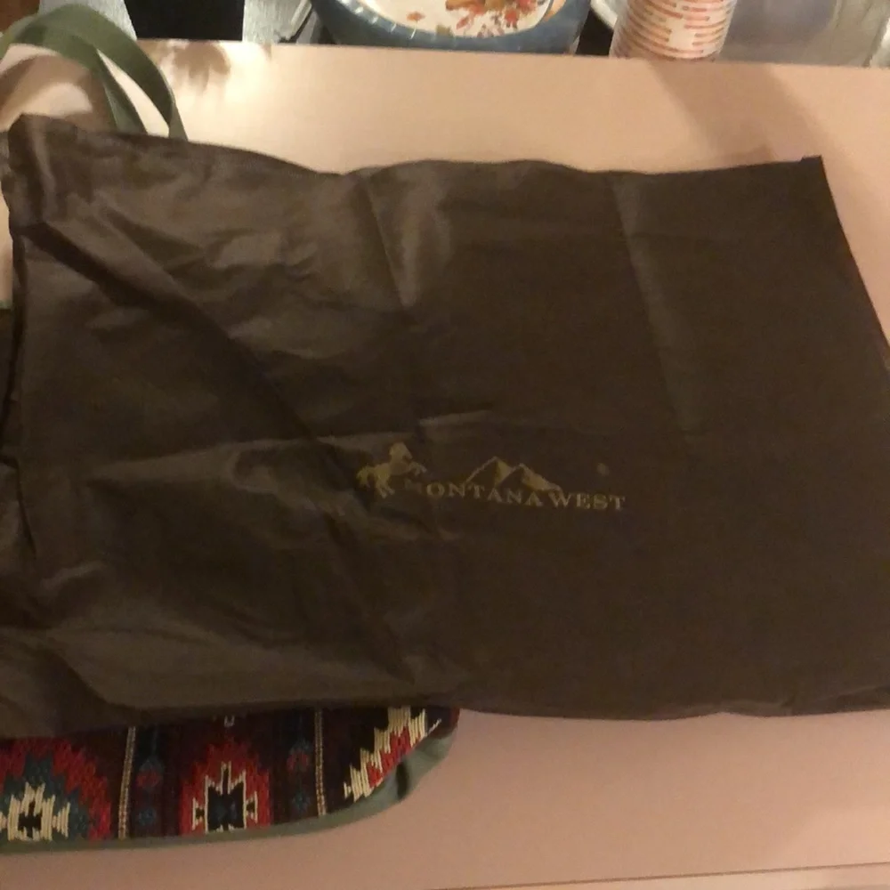 Large Montana West Bag with Dustbag - Picture 5 of 16